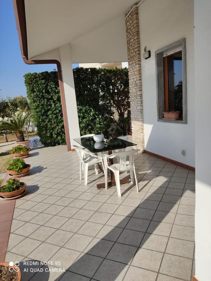 Villa Aristogatti San Pietro Vernotico Eksteriør bilde